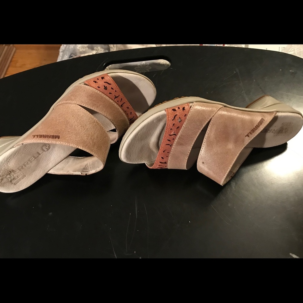 Merrell - Picture 2 of 7